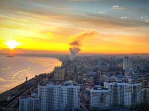 Apartamenty na 30 Etaze s Vidom na Volgu i Gorod