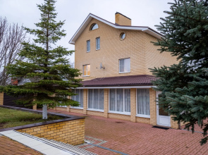 Na Vysokom Beregu Volgi Private house