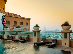 Sheraton Mall of the Emirates Hotel, Dubai