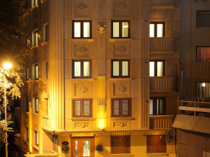 Отель Lir Residence Suites