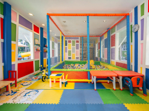 Отель Heeton Concept Pattaya by Compass Hospitality