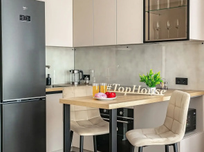 Апартаменты TopHouse на Нестерова 1