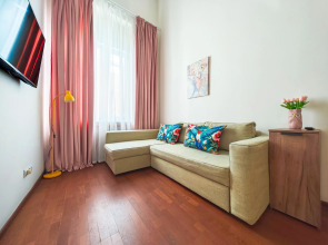 Апартаменты Невский 18 Николь и Мишель