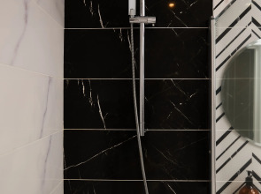 Апартаменты Luma White #2 в центре города с красивым видом на балконе