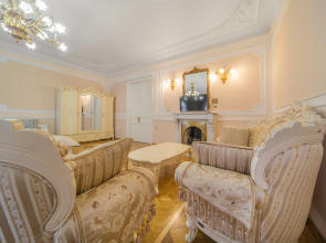 Квартира на Рубинштейна 4