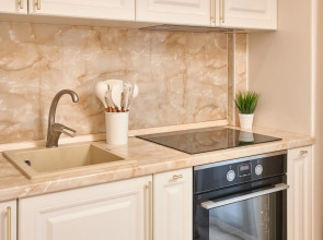 Апартаменты с Балконом Рядом с Парком Дендрарий