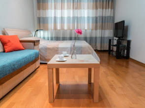 Апартаменты на Новомостовой 8