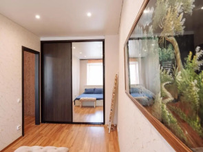 Апартаменты 9 ночей Ленина 15 №2