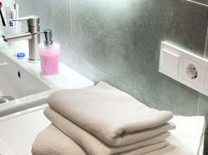 Апартаменты-студия 30 кв.м. с кроватью и балконом, с 3 по 6 этаж