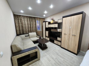 V Mikrorayone Druzhba 4/3 Apartments