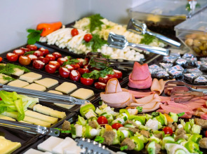 Отель Grand Clover