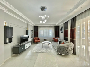 Roskoshnaya Na Beregu Sredizemnogo Morya Flat