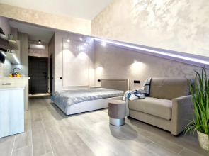 Апартаменты Greenberg на Защитников Кавказа 114