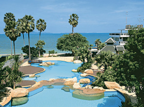 Отель Long Beach Garden Hotel & Pavilions