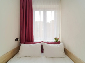 Двухкомнатная Квартира на Интернациональной 13