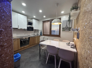 Квартира 3-комнатная  премиум-класса в центре у метро