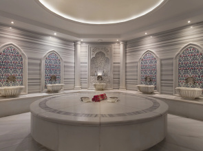 Отель Merit Crystal Cove Casino & SPA