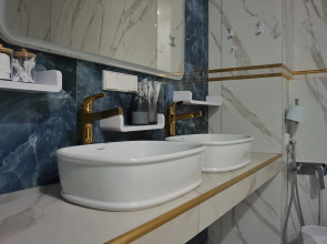 Квартира просторная трешка