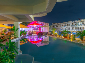 Sapphire Hotel