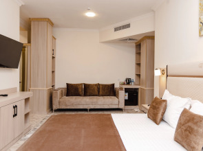 Отель ART ROYAL