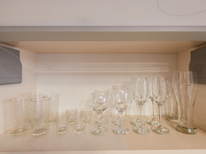 Квартира 1-к яркая у залива на Маркова 8/2 от RentAp, 4 сп.места