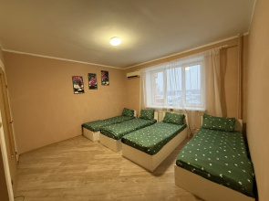 Akademicheskaya 4 Flat