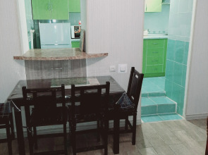 Трехкомнатная квартира в центре на Попцова