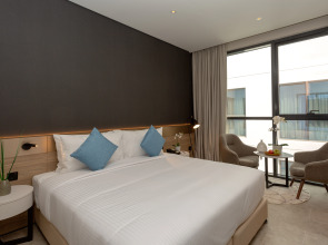 Отель Beach Walk