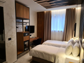 Отель The Location