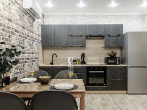 Апартаменты двухкомнатные LUX с видом на ДОН №10