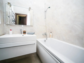 Апартаменты 2 комнатные Пр-т Независимости 28 Центр