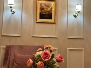Отель Roma Yerevan & Tours