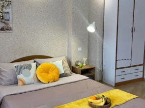 Na Prospekte Maksima Gorykogo 16 Flat