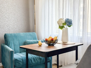 Квартира Уютная студия с потрясающим видом на море в центре