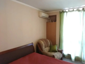 Dvukhkomnatnaya Ryadom s Novym Khersonesom Flat