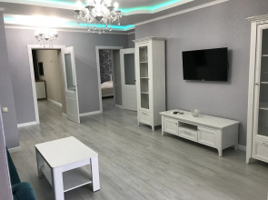 3 Komnatnaya Lyuks Flat