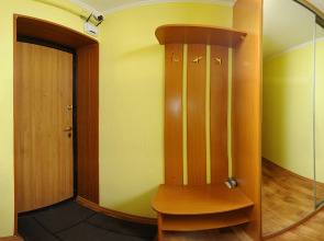 Na Maslennikova 9 Apartments