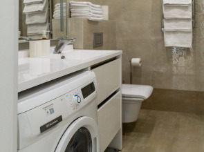 Квартира Видовая уютная на живописной набережной в центре столицы