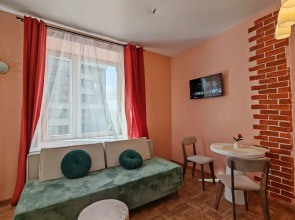 Квартира Светлая в Шаговой Доступности от Метро