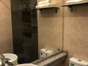 Отель Grand Avenue