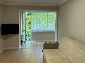 Квартира Уютная с морем через дорогу