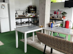 Апартаменты Стандартные трехместные с ванной комнатой