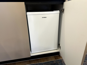 Апартаменты "Эленика" Двухкомнатая квартира в Махачкале с видом на озеро и мечеть