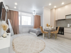 Uyutnye I Teplye Ryadom S Khan Shatyrom Apartments