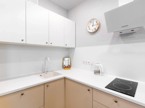 Квартира Современная студия для двоих возле  Экспо-град