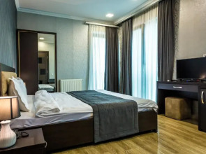 Отель "Вишневый сад"