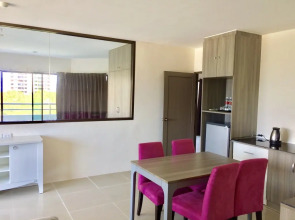 Апартаменты R-Con Wongamat