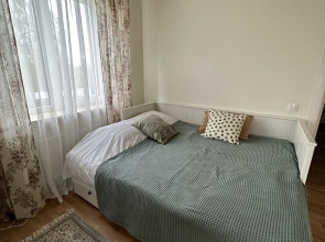 Апартаменты с 3 спальнями в частном доме