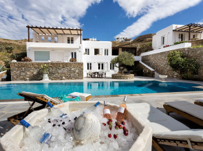 The Mykonos Galaxy Villa And Suites