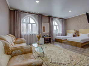 Отель Shah Palace